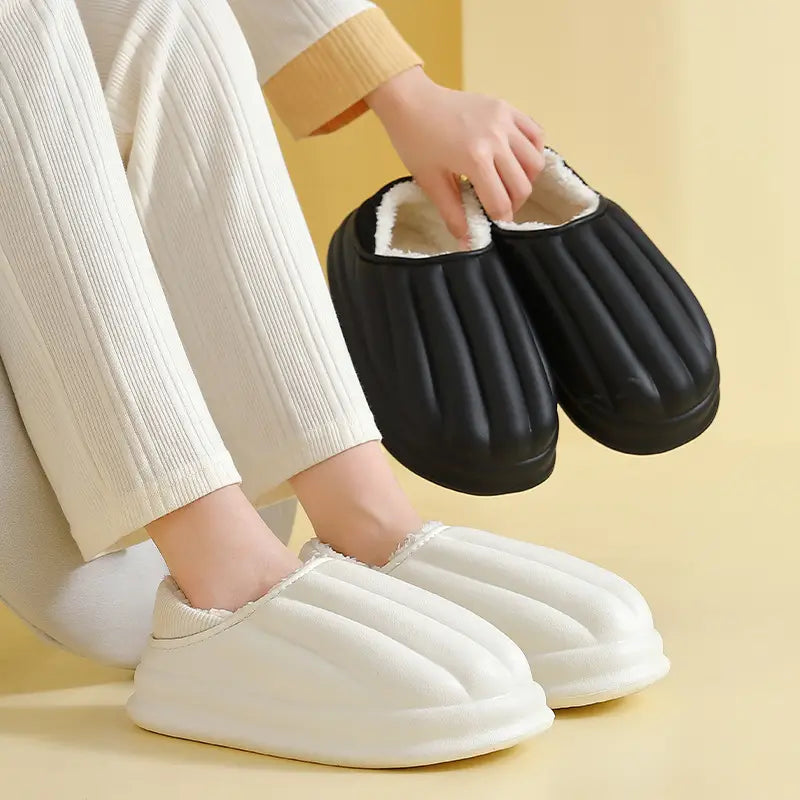 Women's Waterproof Thick-soled Slippers - Black