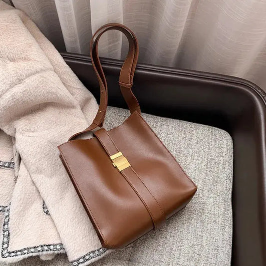 Fashion single shoulder messenger bag - brown accessories