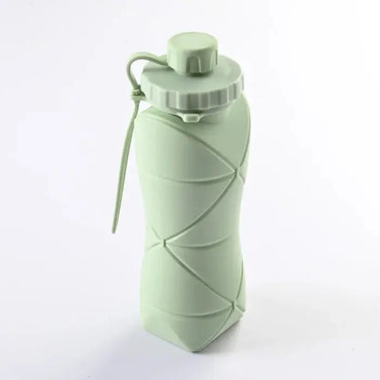 Silicone collapsible water bottle for sports and adventure. - green trendy