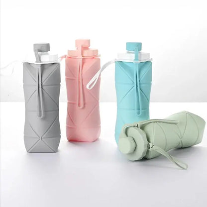 Silicone collapsible water bottle for sports and adventure. - trendy