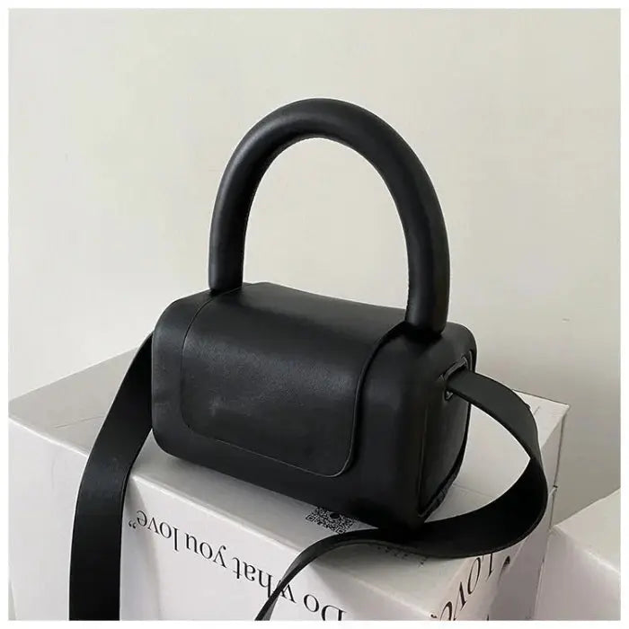 Women’s hand/shoulder pillow bag - black accessories